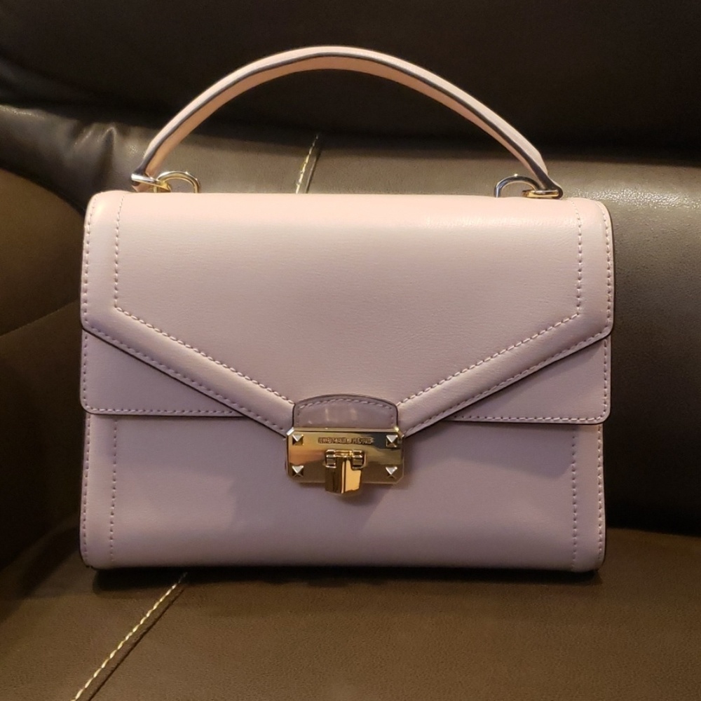Brand new "Kinsley" Michael Kors leather satchel